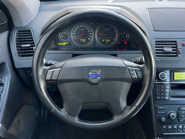 VOLVO XC90 2.4 D5 185 CV AWD Momentum 7 Posti