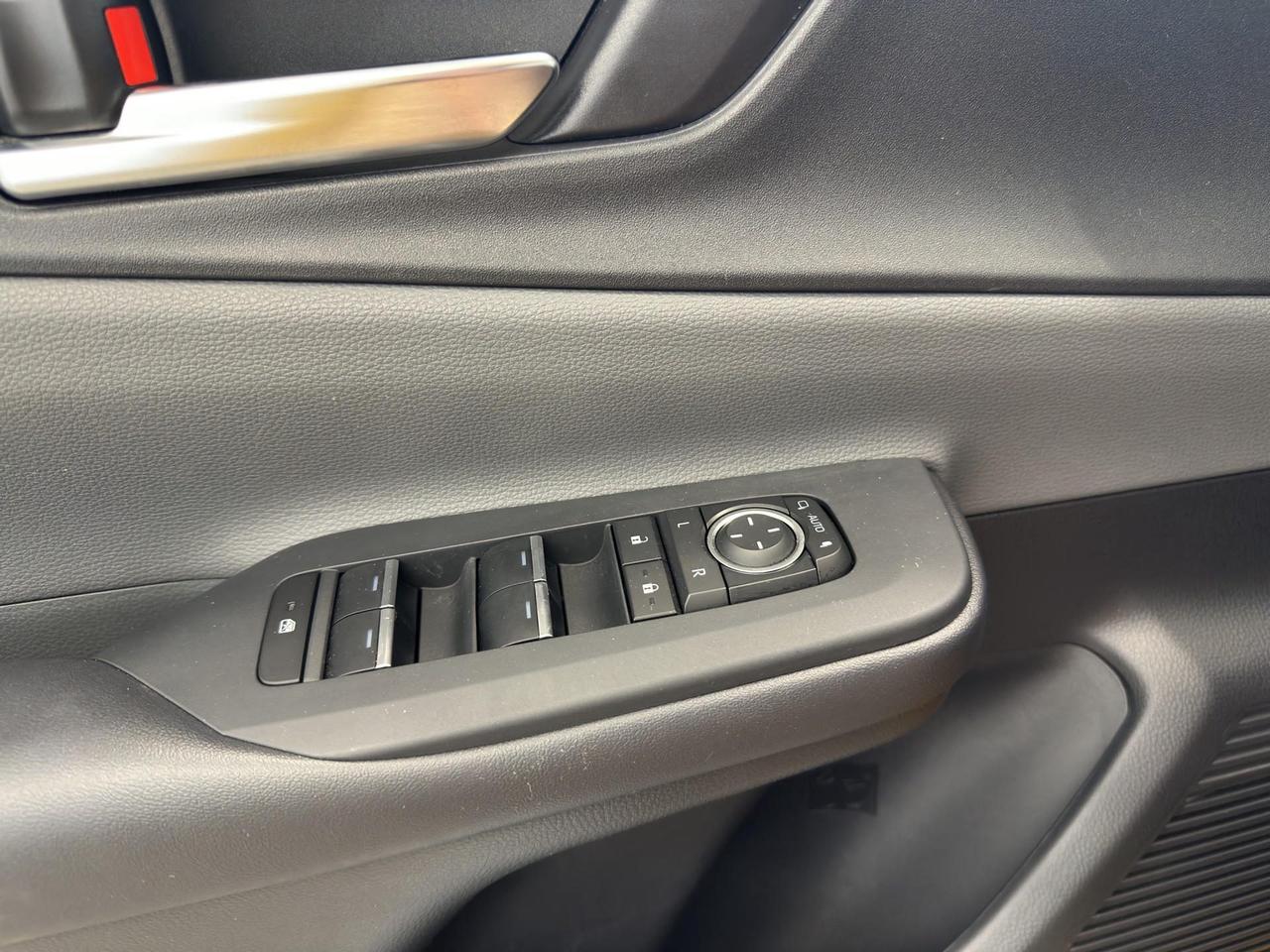 Toyota Prius 2.0 phev Lounge