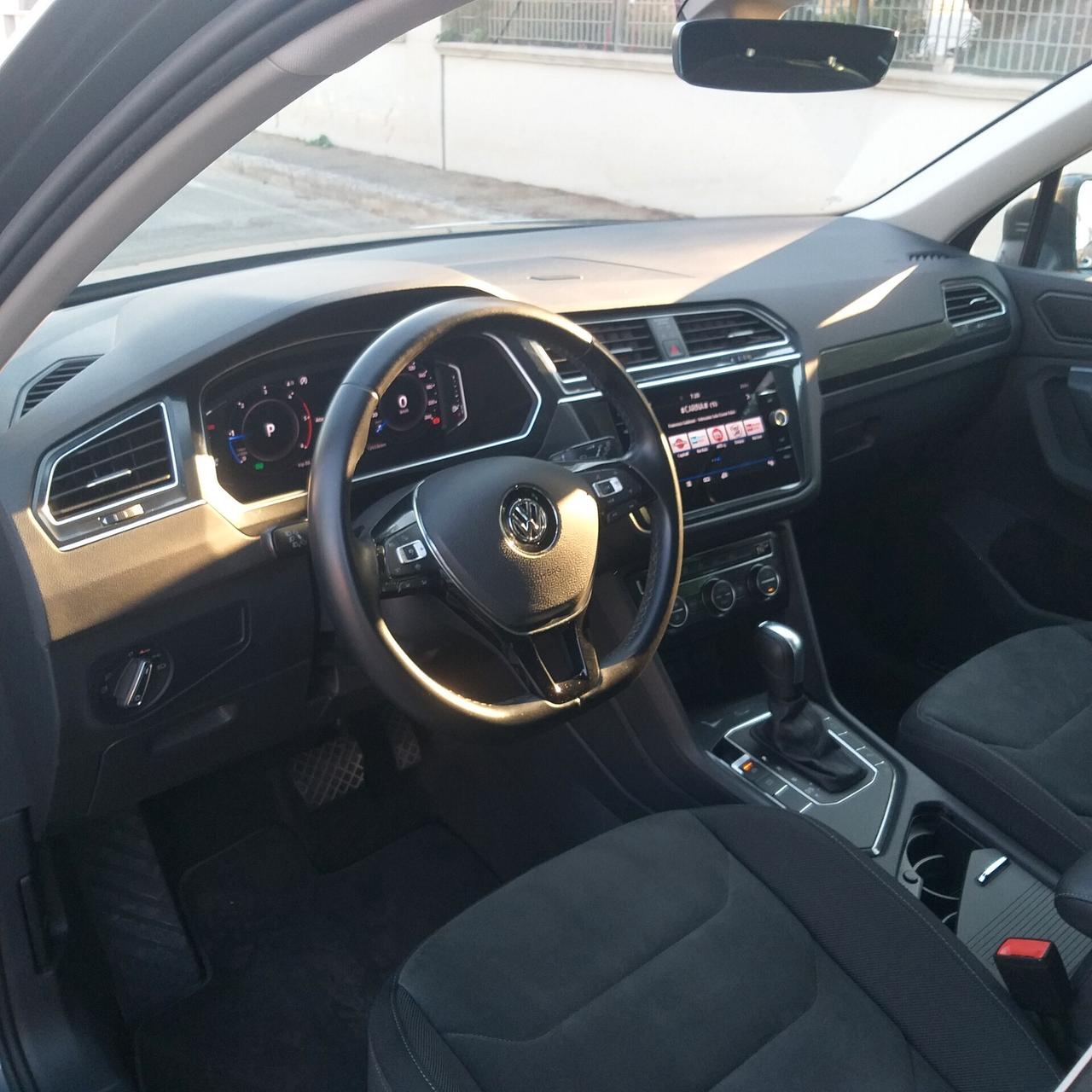 Volkswagen Tiguan 2.0 TDI SCR DSG Sport BlueMotion Technology