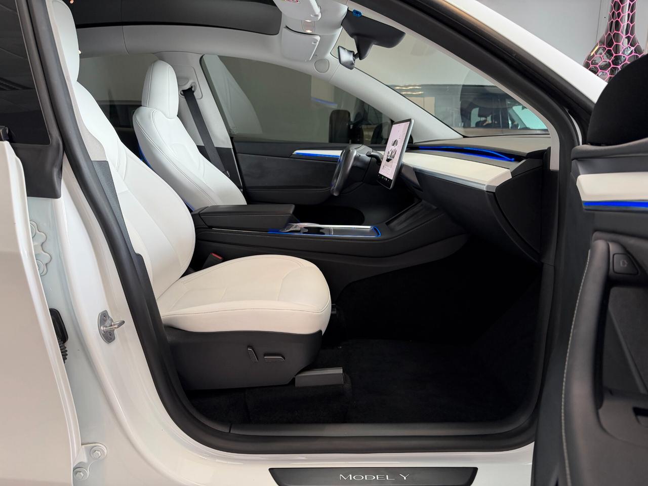 Tesla Model Y Long Range AWD