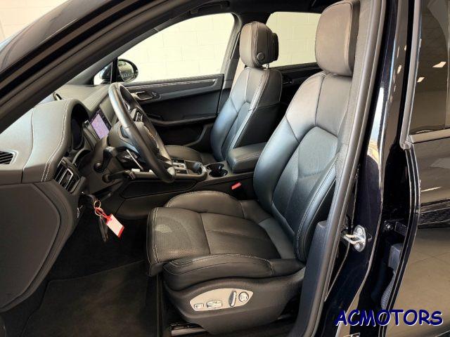 PORSCHE Macan 2.0