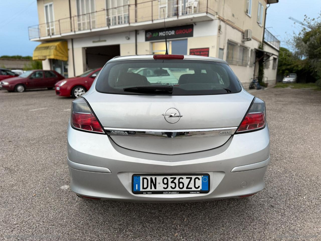 OPEL Astra GTC 1.7 CDTI 125 CV 3p. Cosmo