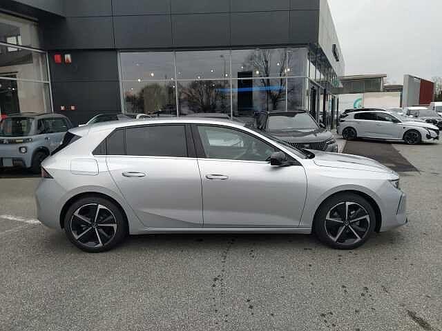 Opel Astra Berlina 1.2 Benzina 130cv ELEGANCE AZIENDALE