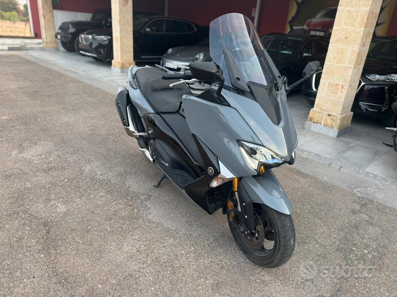 Tmax 2018 variatore porta targa 12.000km