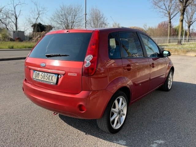 Ford Fiesta 1.2 16V 5p. Ghia