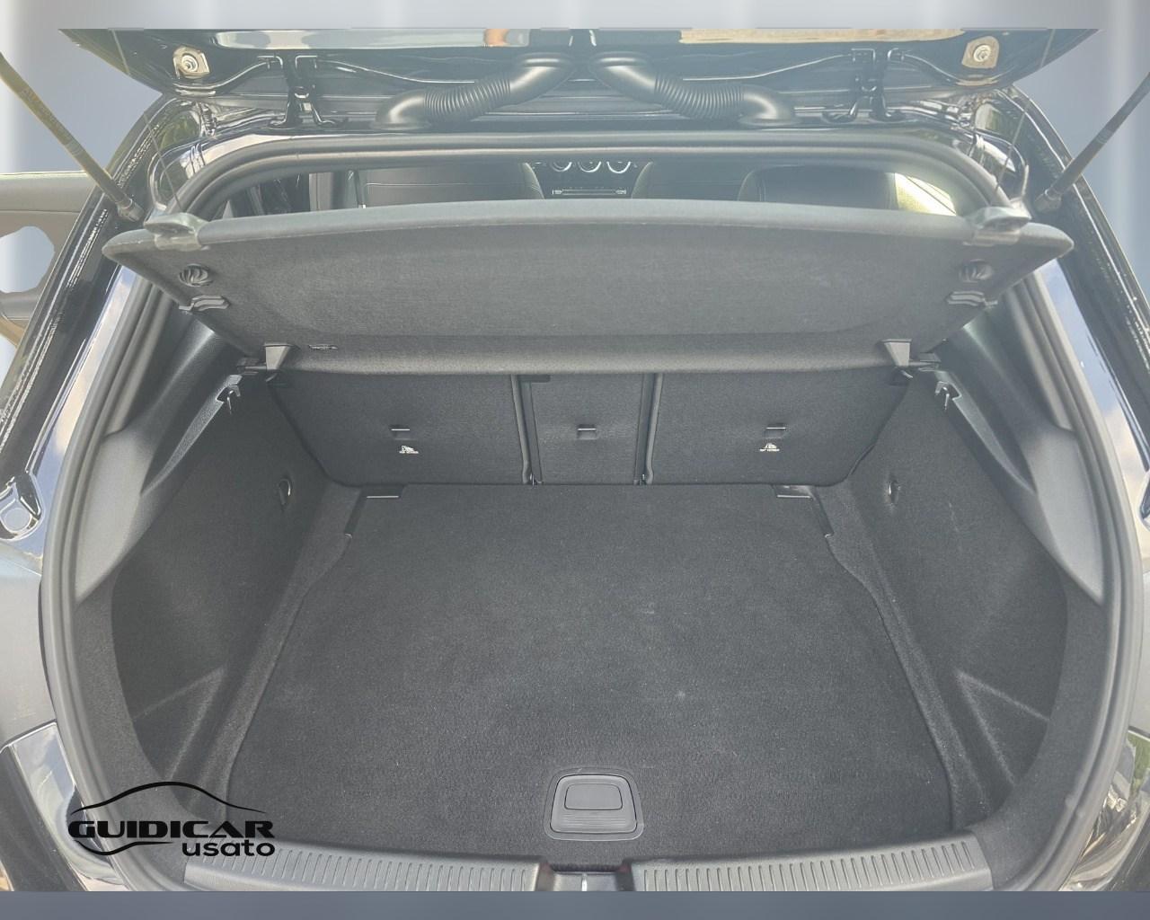 Mercedes-Benz Classe A - W177 - A 160 Business