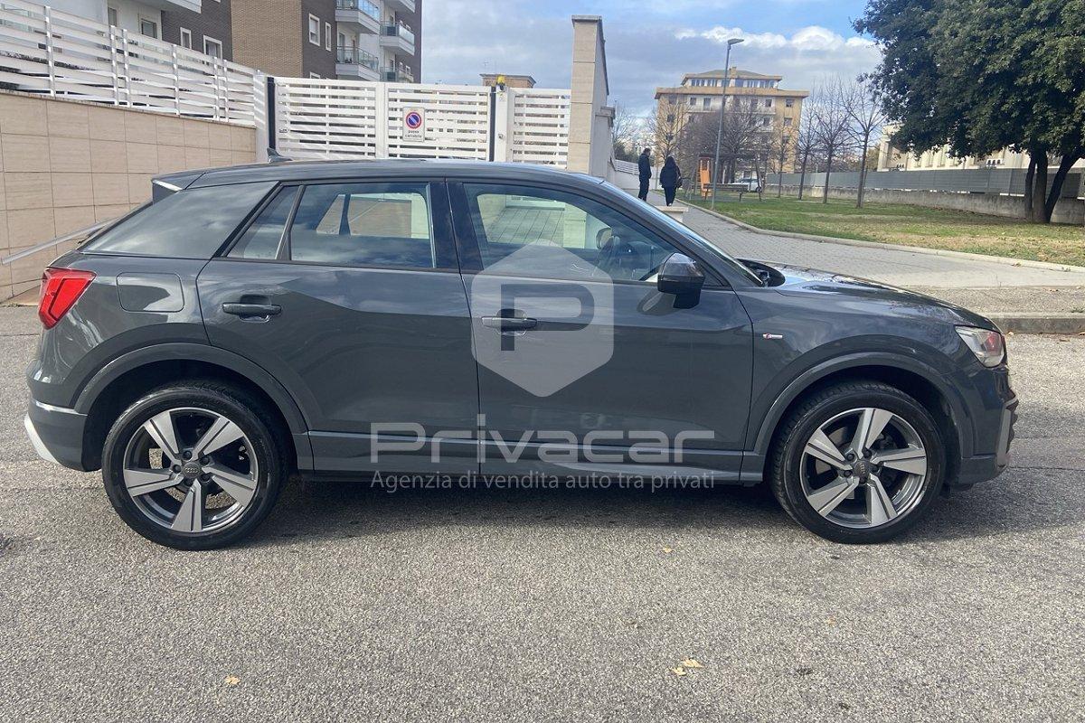 AUDI Q2 1.6 TDI S line Edition