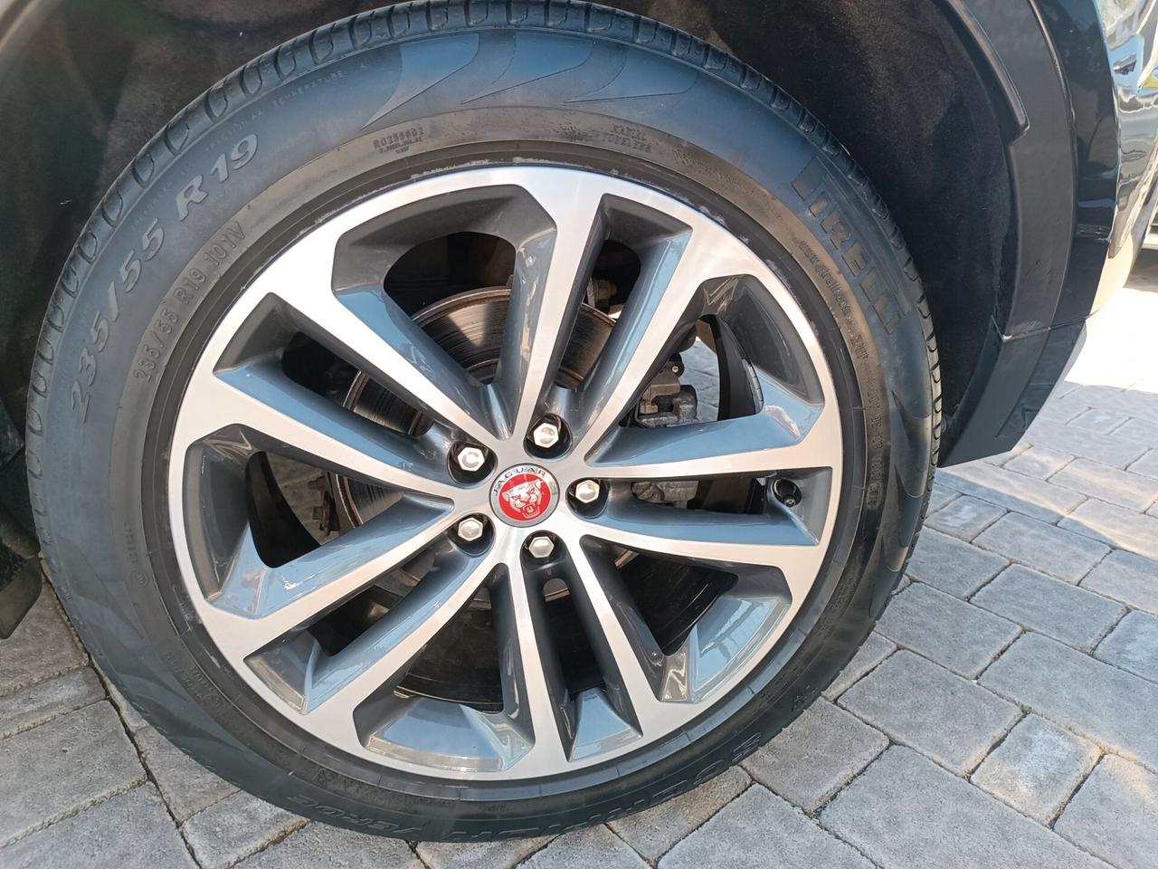 Jaguar E-Pace 2.0D 150 CV R-Dynamic