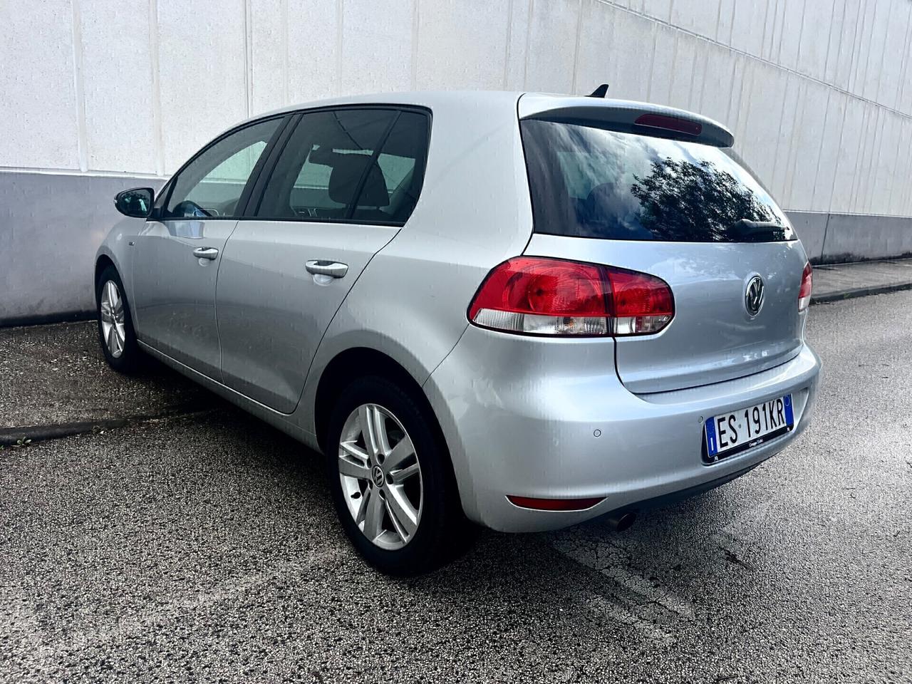 Volkswagen Golf 1.6 TDI(105cv)*NAVI*SEDILRISCALD*SENSORI