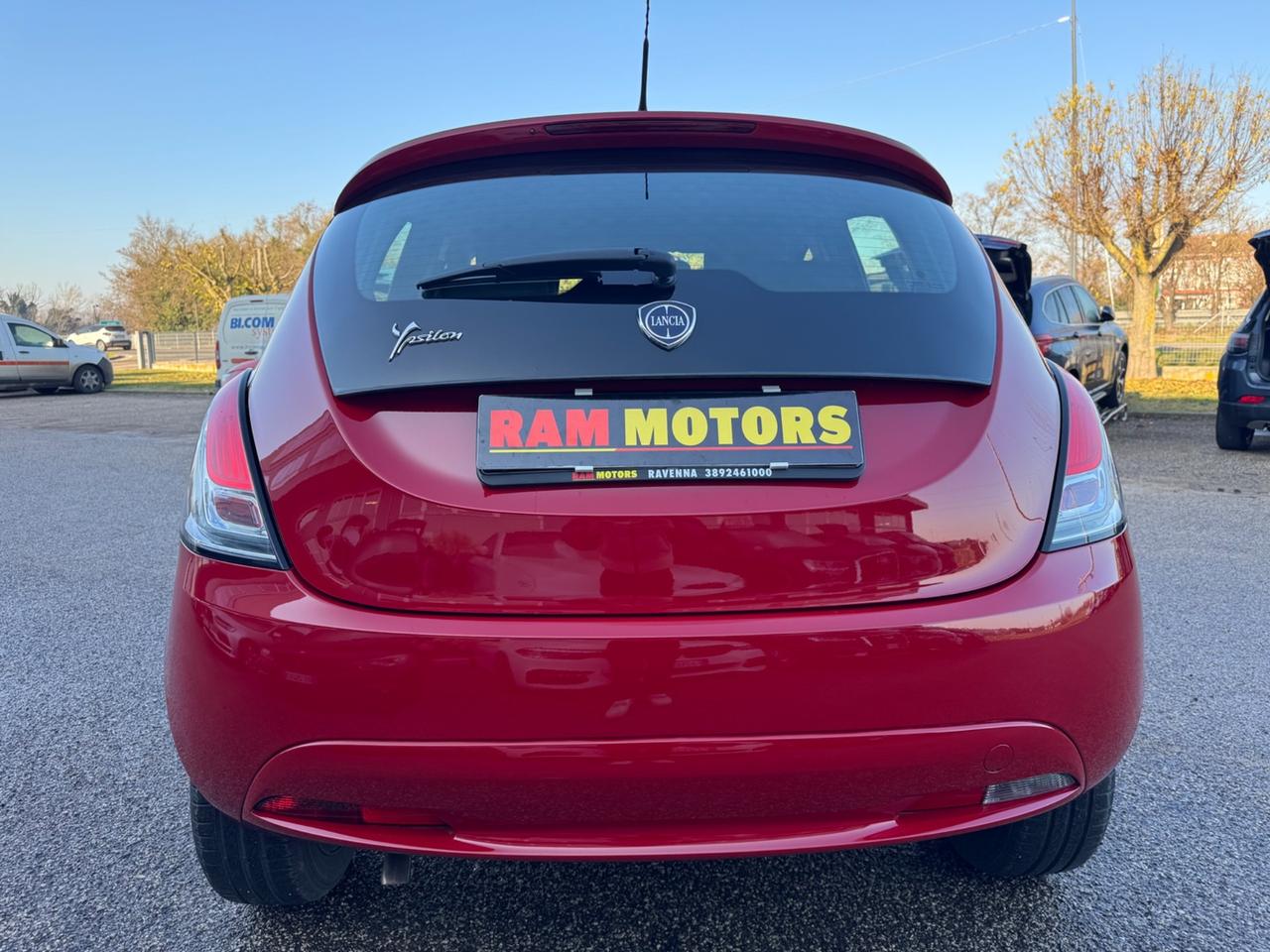 Lancia Ypsilon 1.2 69 CV 5 porte Platinum NEOPATENTATI