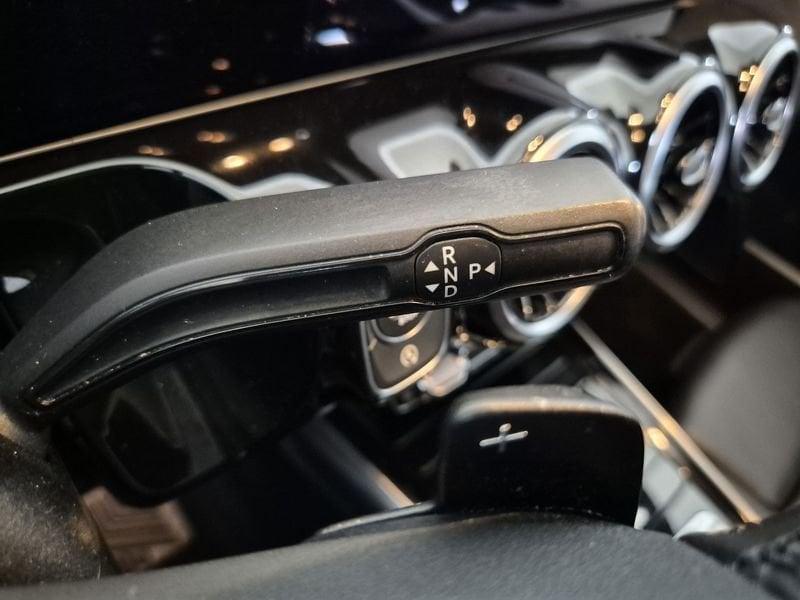 Mercedes-Benz Classe B - W247 2018 Diesel B 180 d Sport auto