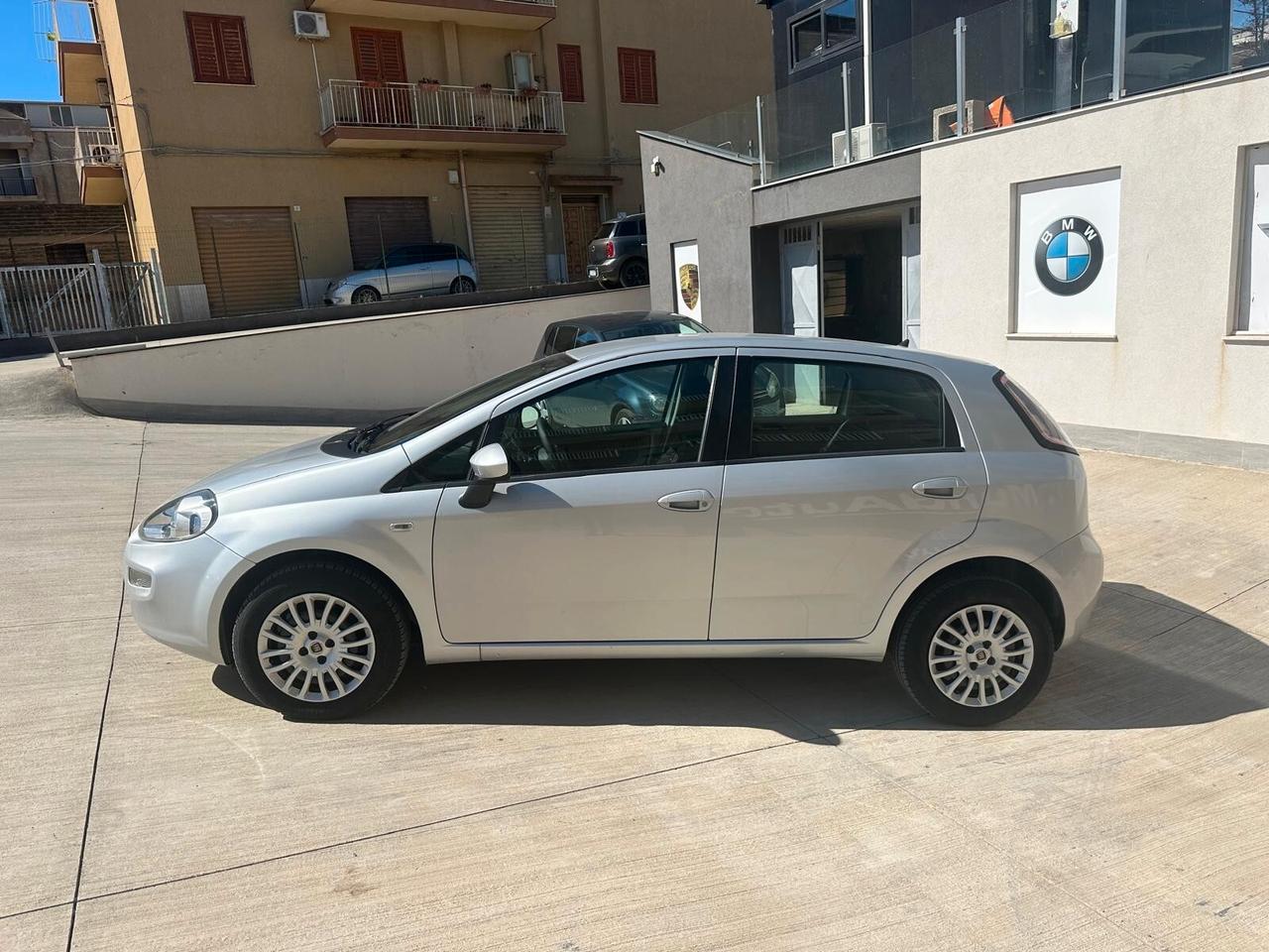 Fiat Punto 1.3 MJT II 75 CV 5 porte Street