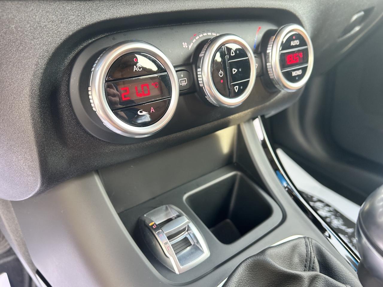 GIULIETTA 1.4T-JET 120CV UNICO PELLE NEOPATENTATI