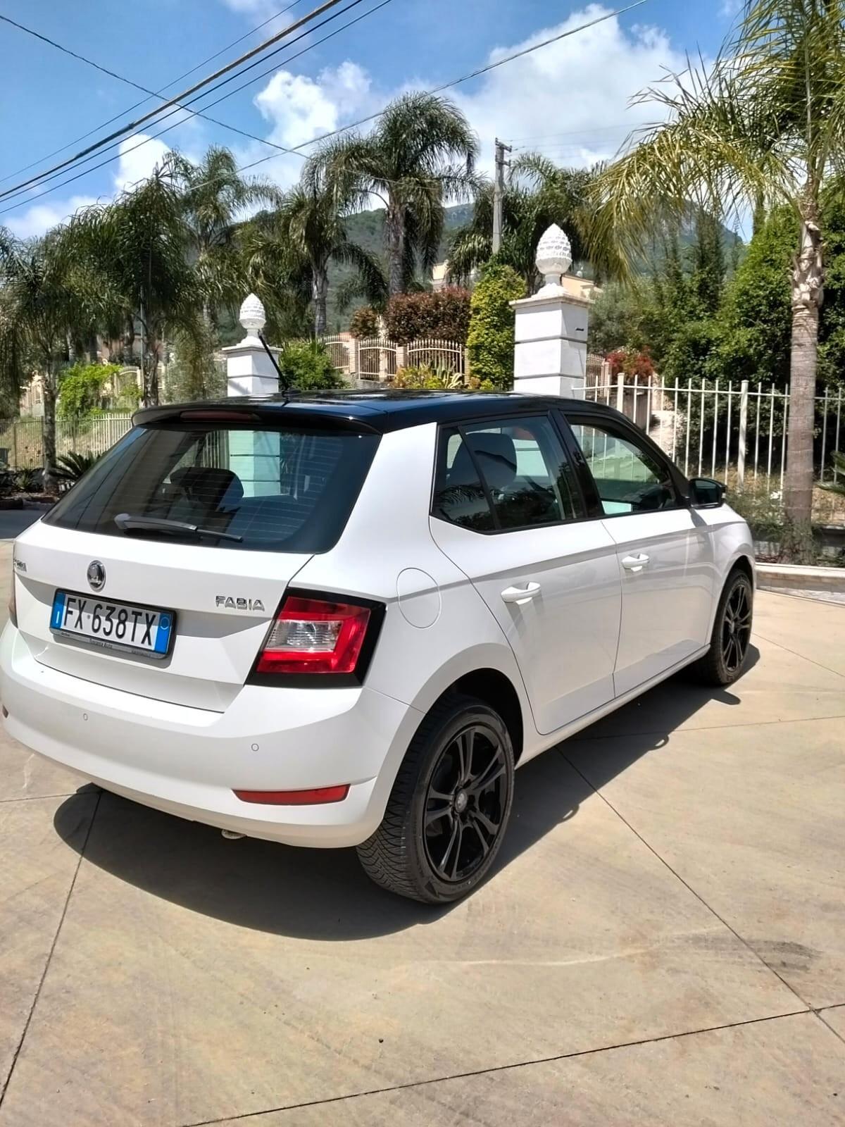 Skoda Fabia 1.0 MPI 75 CV Design Edition