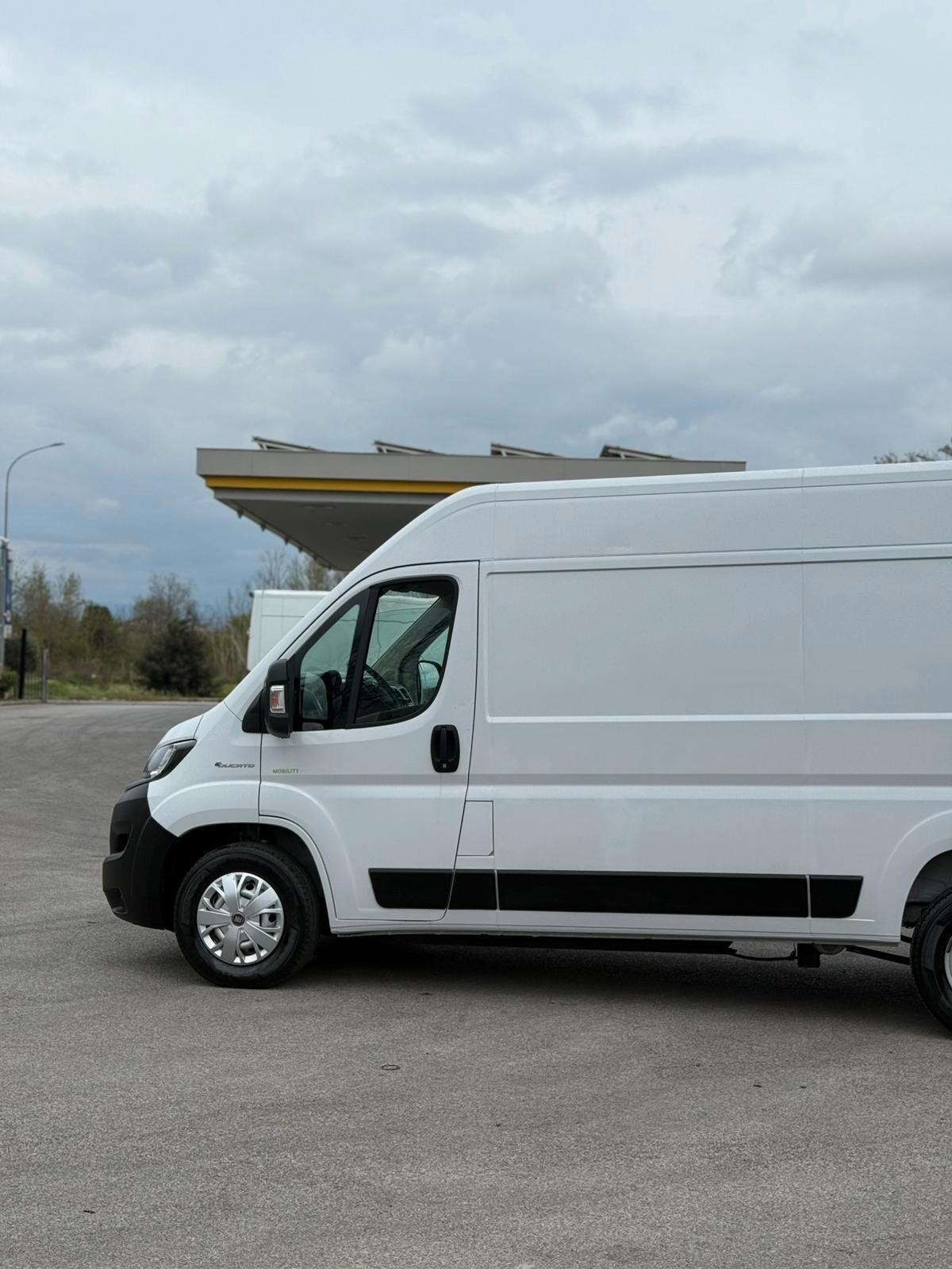 Fiat Ducato 35 122CV 2022 24 mesi garanzia iva esposta