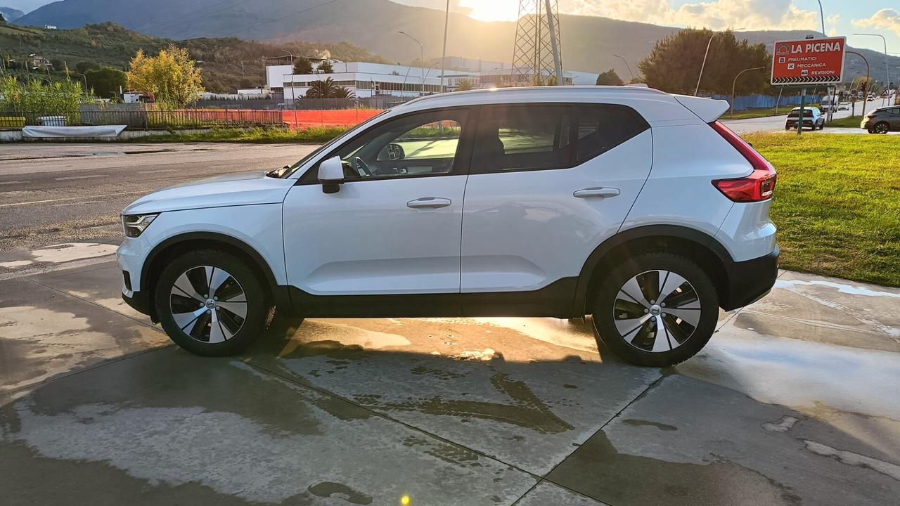 Volvo XC40 D3 Geartronic Momentum Pro