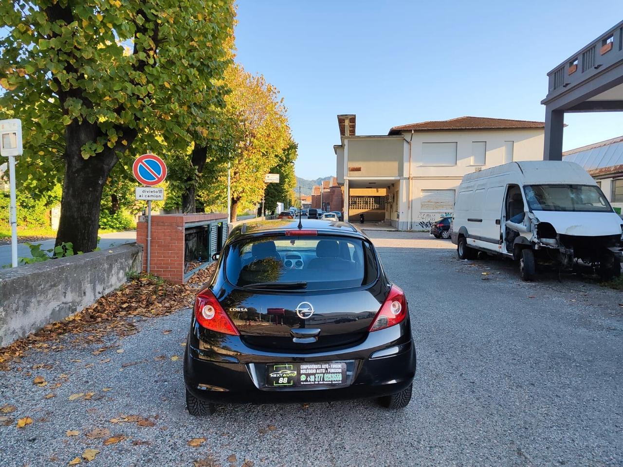 Opel Corsa 1.2Benzina Neopatentati - 2012