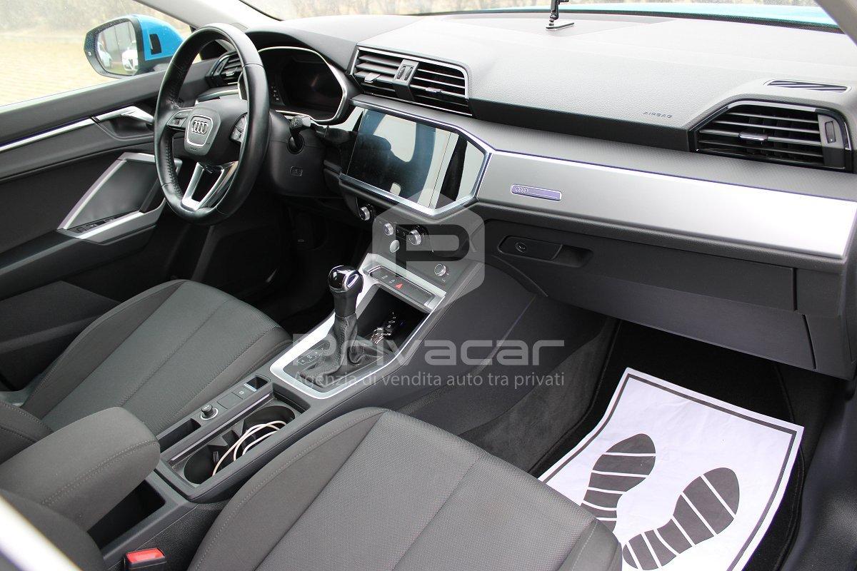 AUDI Q3 35 TDI S tronic Business