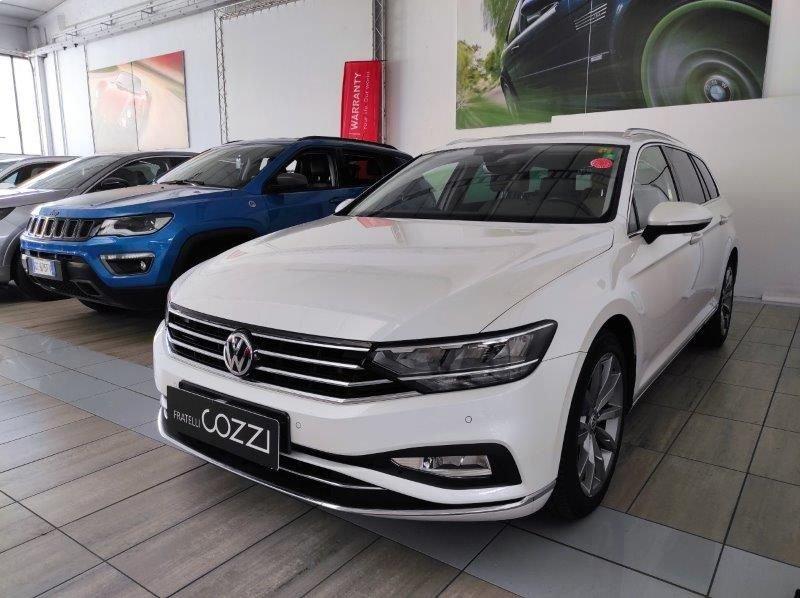 Volkswagen Passat 8ª serie Variant 2.0 TDI SCR 190 CV 4MOTION DSG Executive BMT