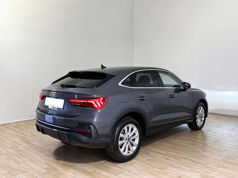 Audi Q3 SPB 45 TFSI e S tronic Business Plus