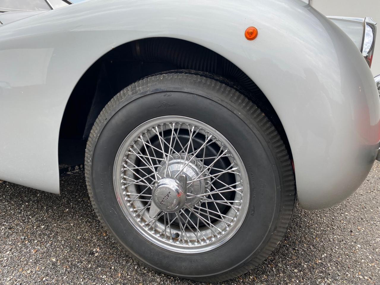 Jaguar XK 120
