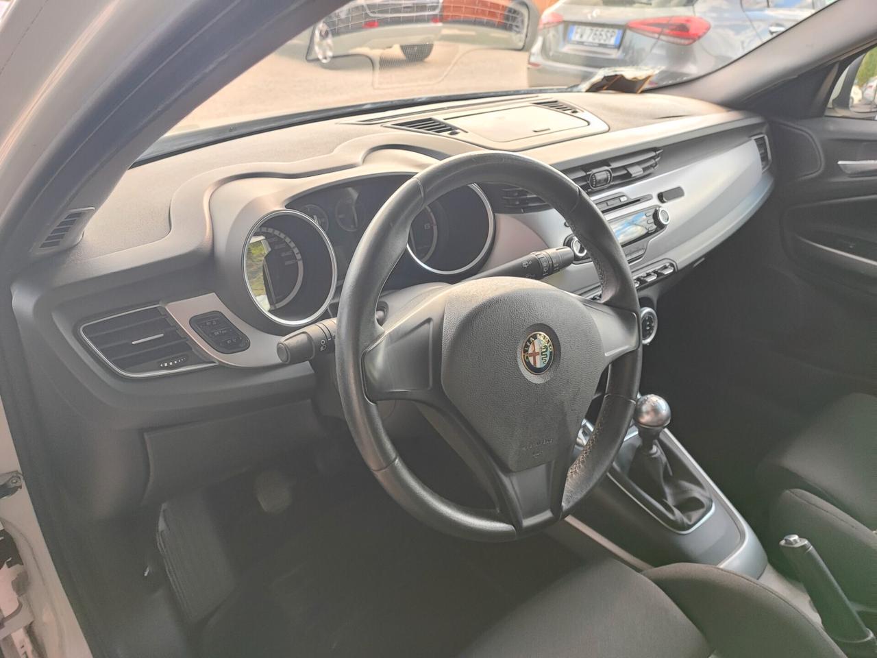 Alfa Romeo Giulietta 1.6 JTDm-2 105 CV Distinctive