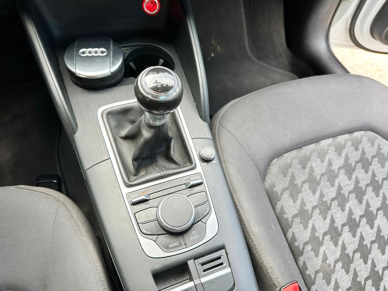 Audi A3 SPB 1.6 TDI clean diesel Ambition