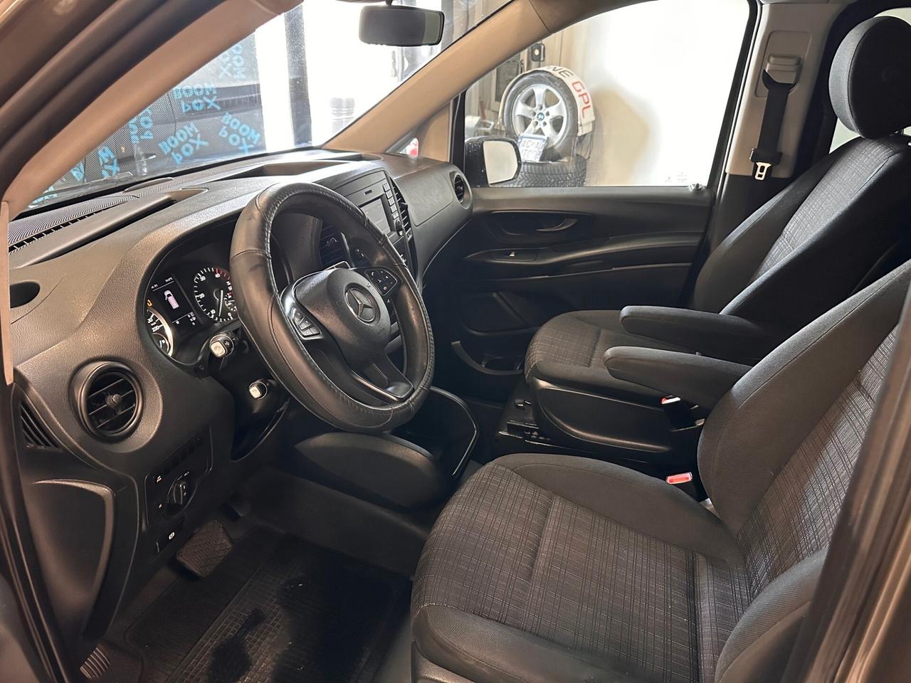 MERCEDES VITO 2.2 190 cv AUTOCARRO 5 POSTI EXTRA LONG