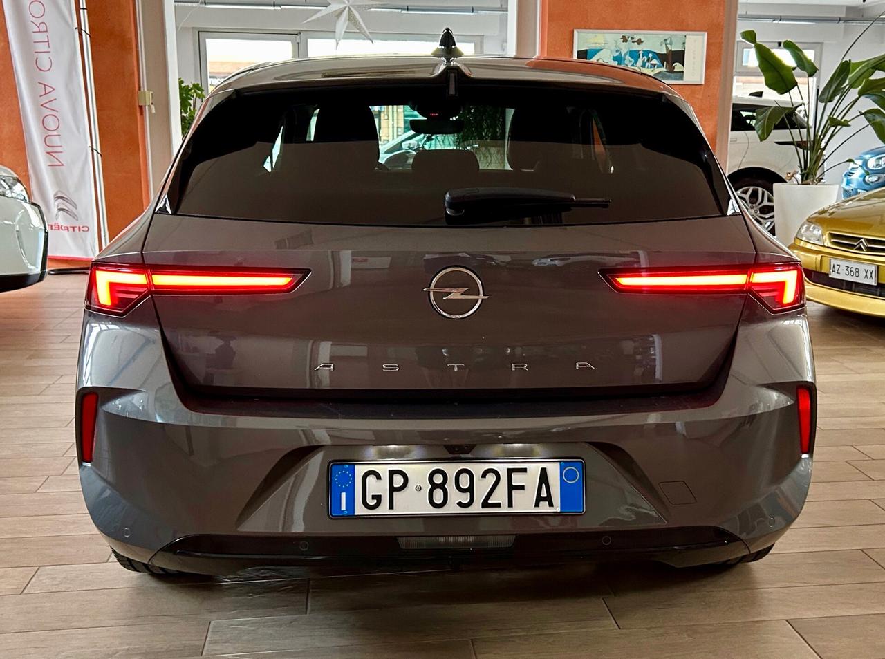 Opel Astra 1.2 Turbo 130 CV Business Elegance