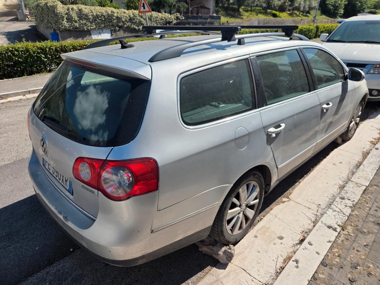 Volkswagen Passat 1.4 16V TSI Comf. EcoFuel DSG - LEGGI
