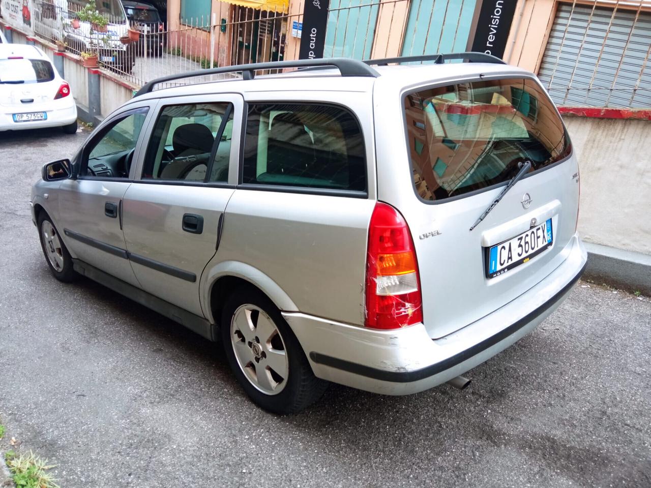 Opel Astra 1.6i 16V cat Station Wagon Club