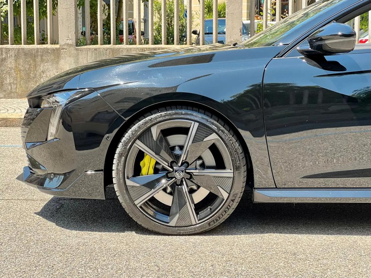 Peugeot 508 Plug-in Hybrid4 360 e-EAT8 SW Sport Engineered