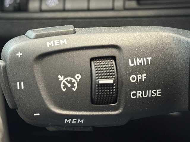 Peugeot 3008 1.2 PureTech Turbo 130 CV Allure