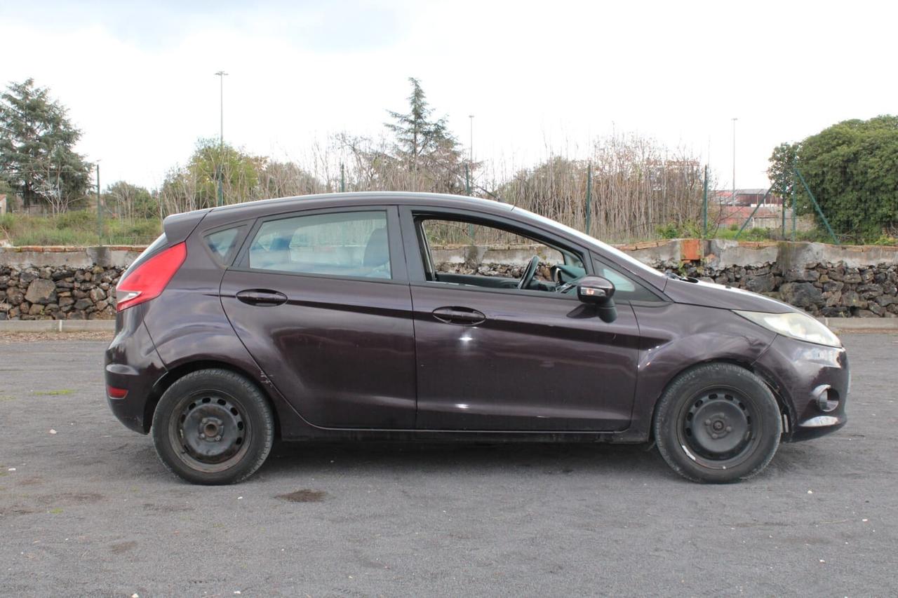 Ford Fiesta 1.4 96CV 5 porte Titanium GPL