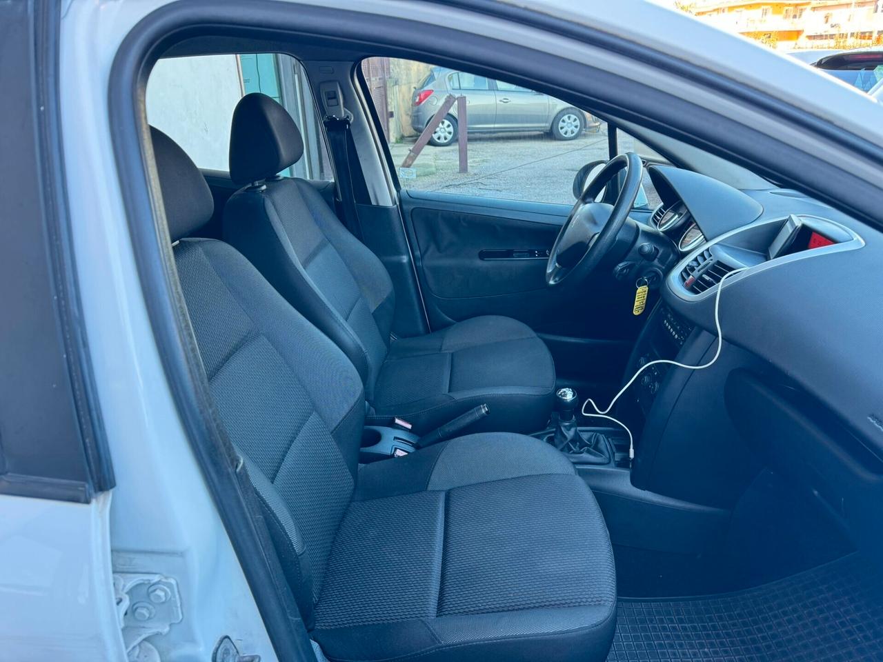 Peugeot 207 1.4 HDi 70 cavalli 5 porte EURO5