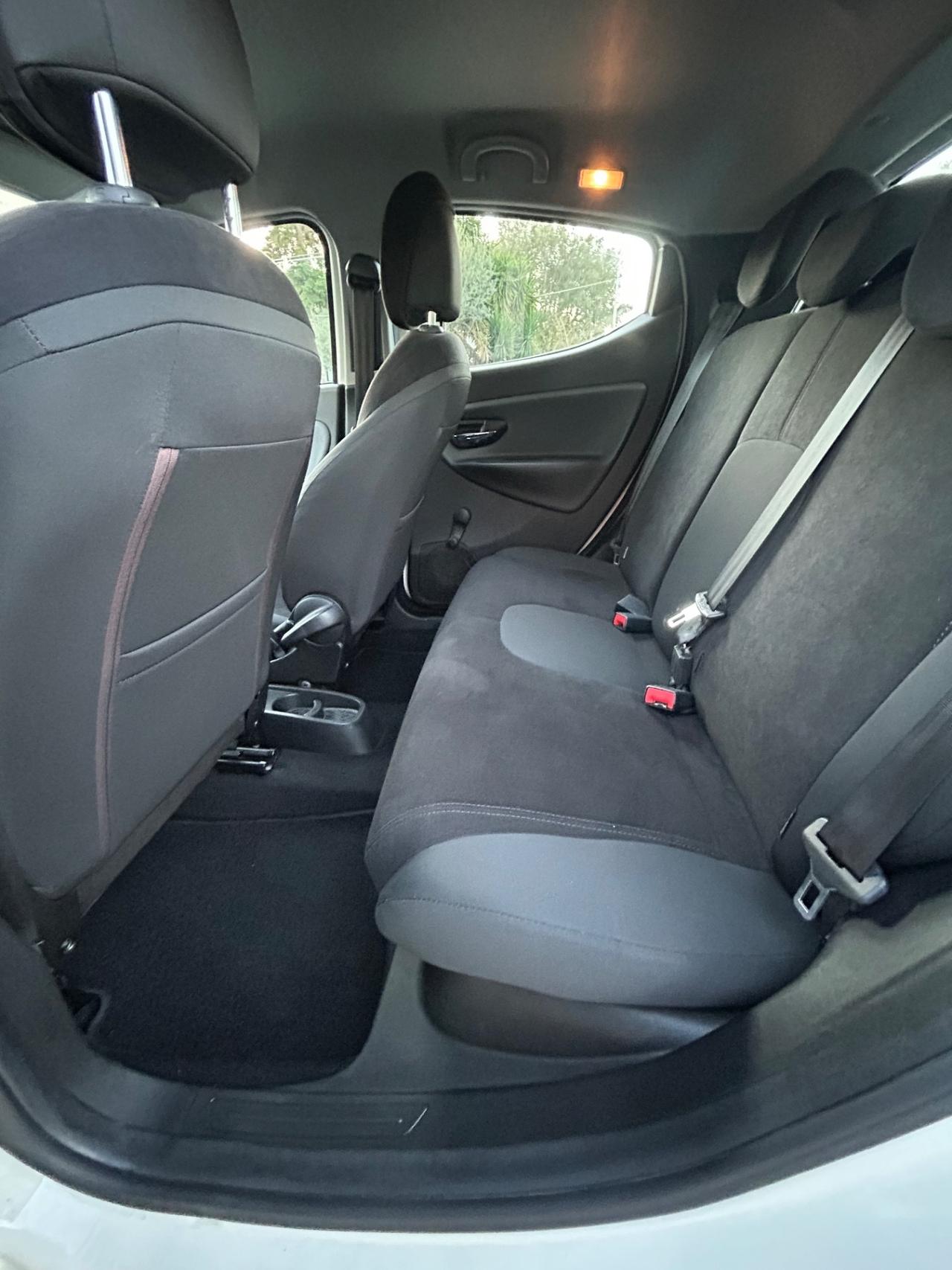 Lancia Ypsilon 1.2 69 CV 5 porte S&S Platinum