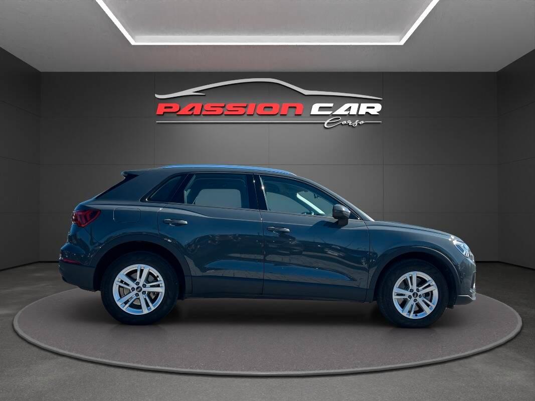 Audi Q3 45 1.4 tfsi e Business s-tronic
