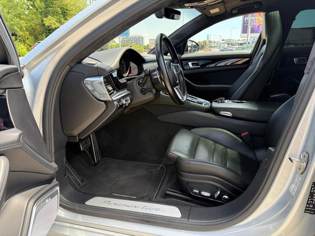 Porsche Panamera 4.0 Turbo