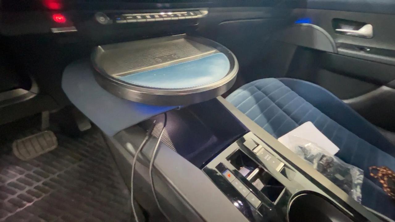 Lancia Ypsilon Hybrid e-DCT Edizione Cassina