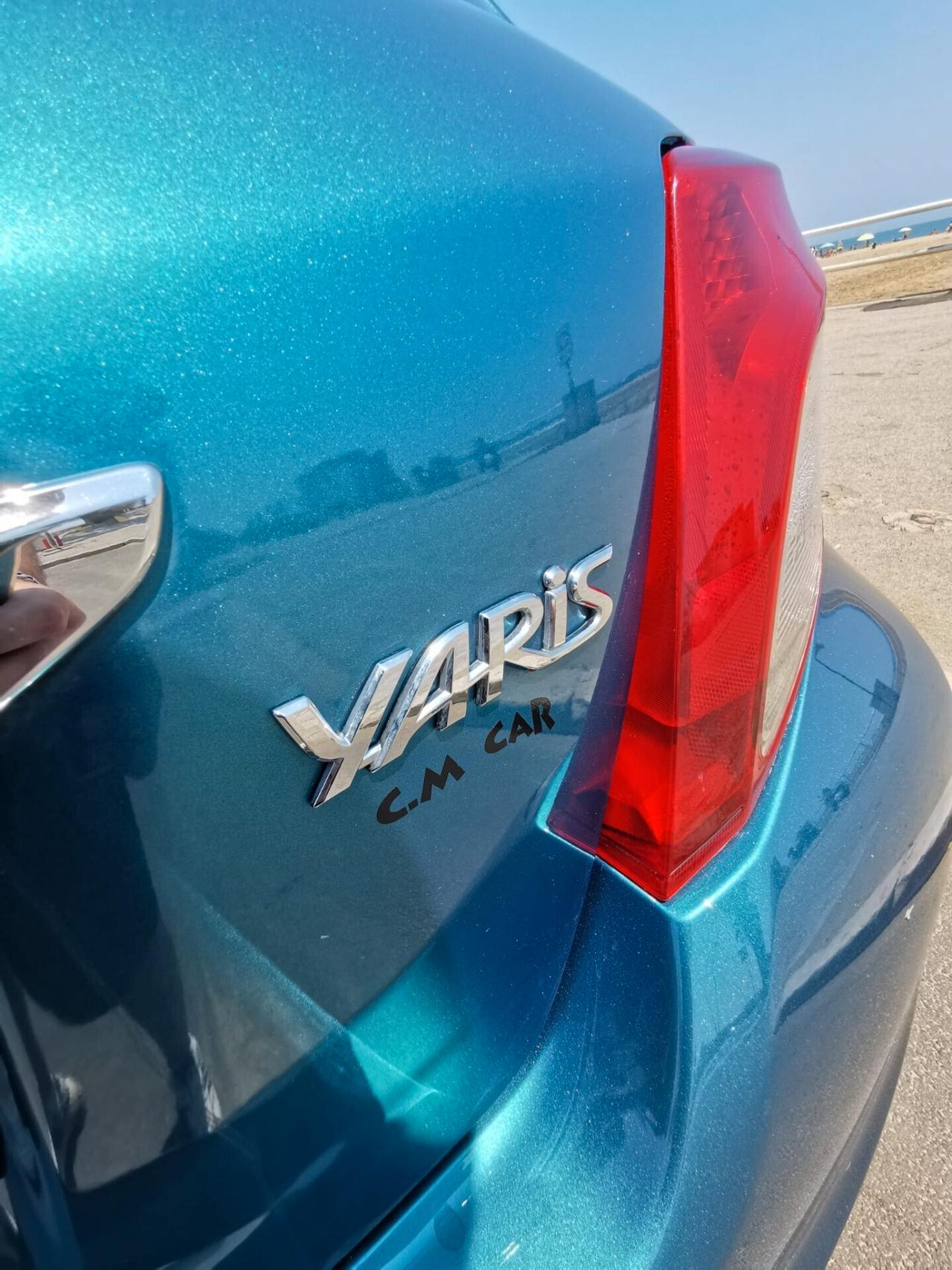 Toyota Yaris 1.4 D-4D 5 porte Lounge 2012
