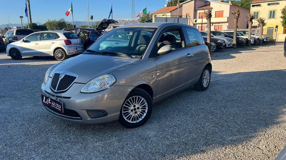 LANCIA - Ypsilon 1.2 8v New Oro (oro)