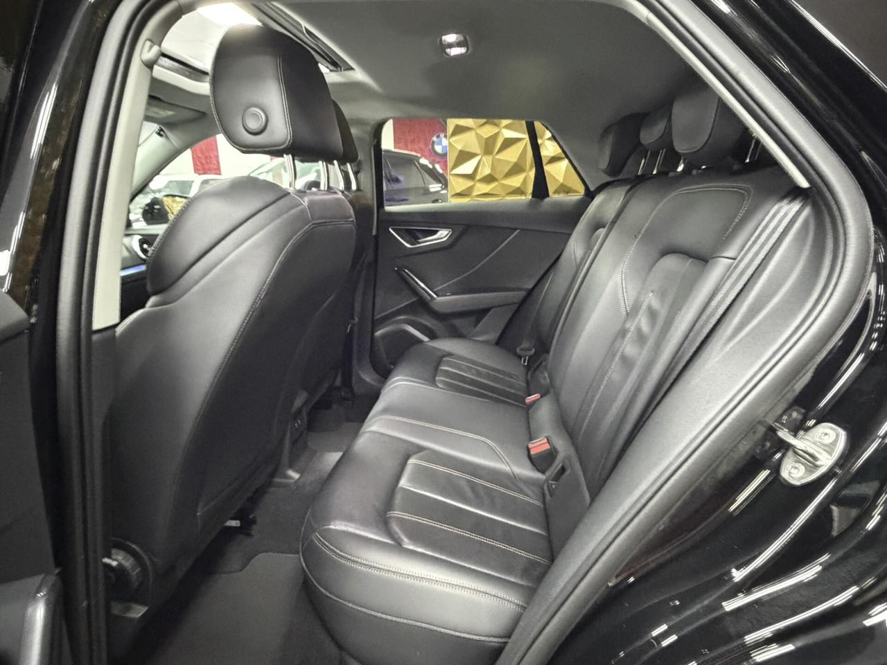 Audi Q2 30 TDI Identity Black S-Line