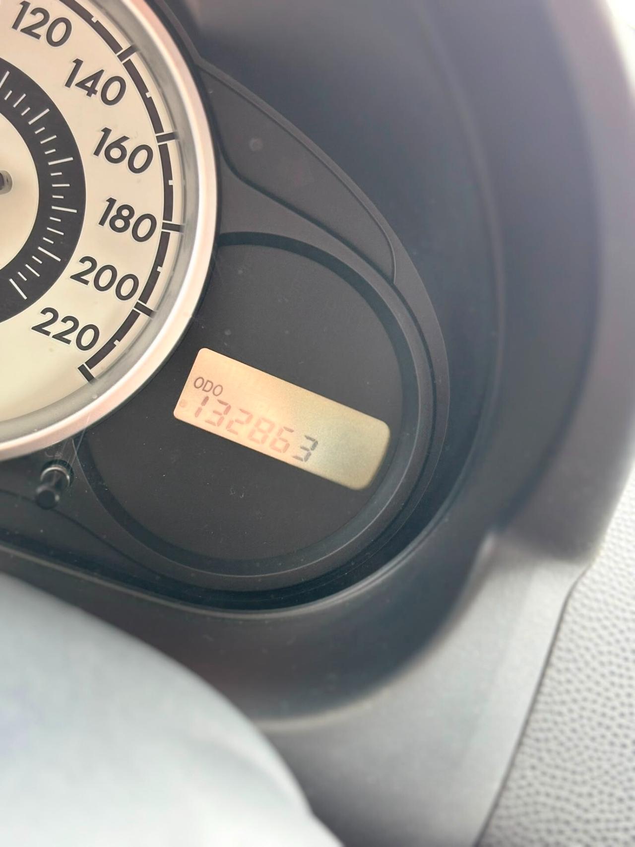 Mazda 2 1.3 16V 75CV