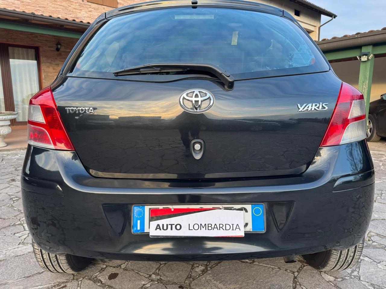 Toyota Yaris 1.4 D-4D DPF 5 porte Sol neopatentati