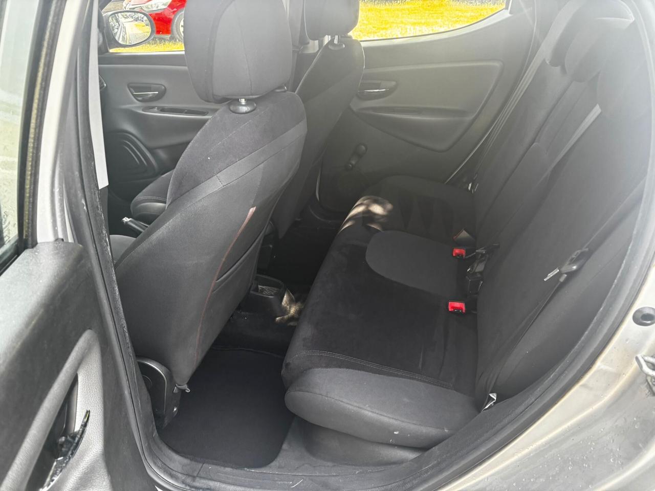 Lancia Ypsilon 1.3 MJT 16V 95 CV 5 porte S&S Silver IDONEA PER NEOPATENTATI UNICO PROPRIETARIO