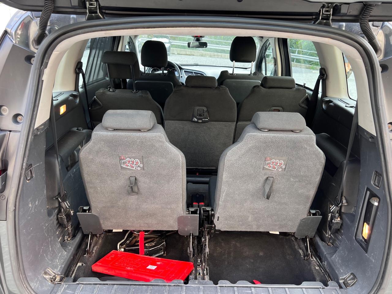 Peugeot 5008 1.6 HDi 112CV 7 posti