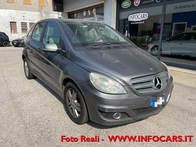 MERCEDES-BENZ B 180 NGT BlueEFFICIENCY Executive