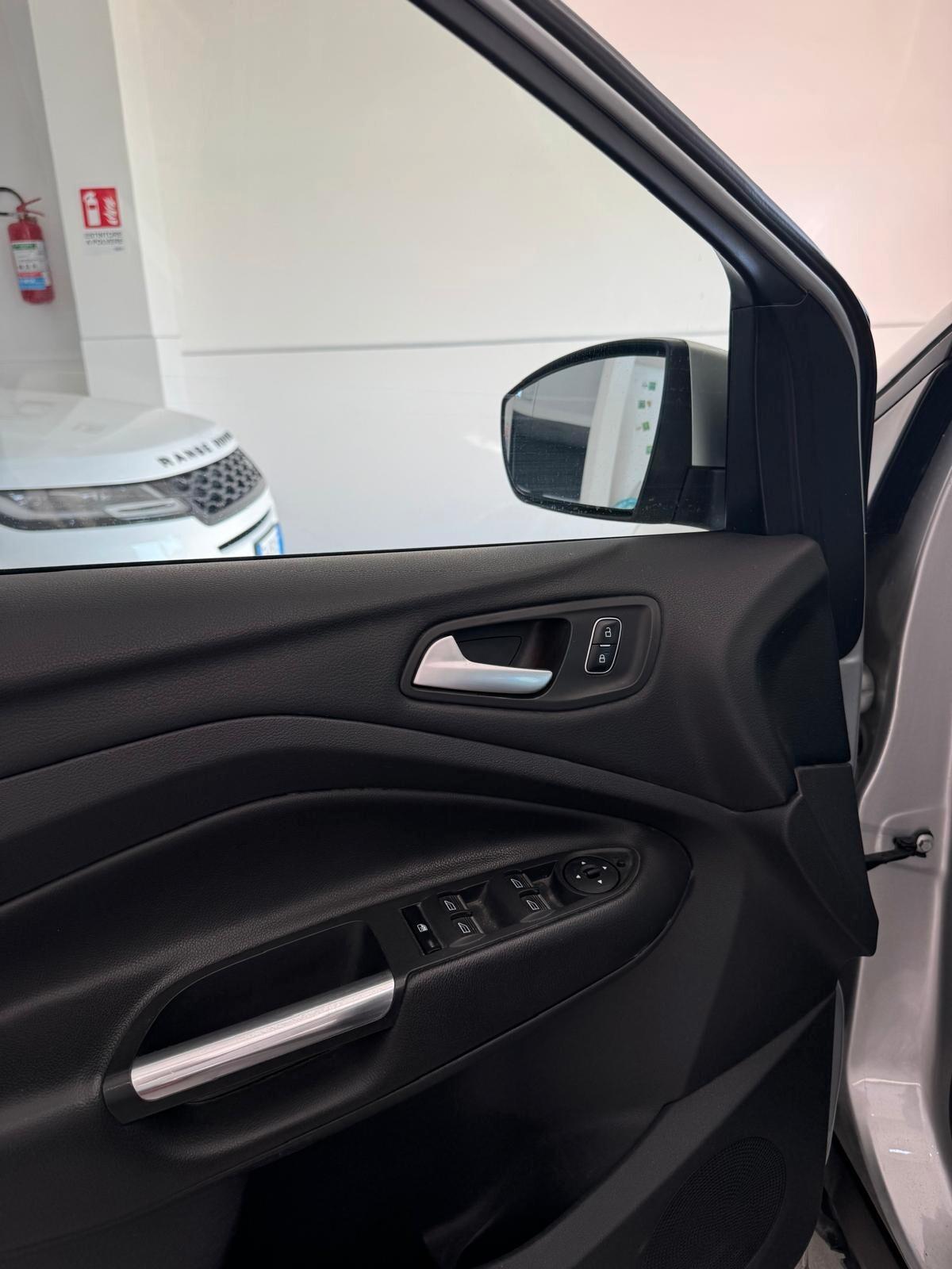 Ford Kuga 2.0 TDCI 150 CV S&S 4WD Titanium Powershift Business