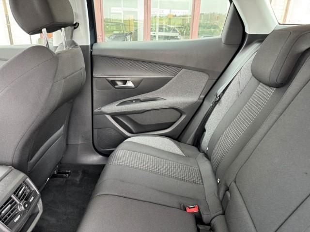 Peugeot 3008 1.5 bluehdi Active Business s&s 130cv eat8
