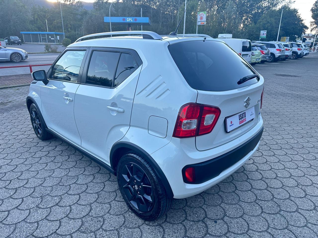 Suzuki Ignis 1.2 Hybrid Top